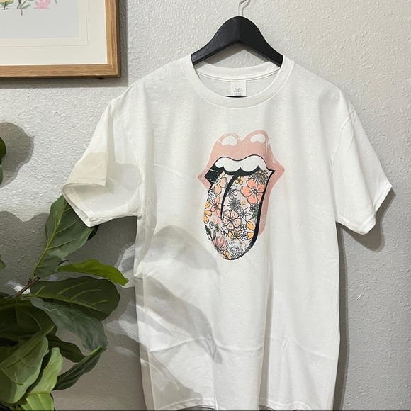 Women's Pink Floral Tongue Vintage Distressed Graphic Tee - Picture 5 of 10